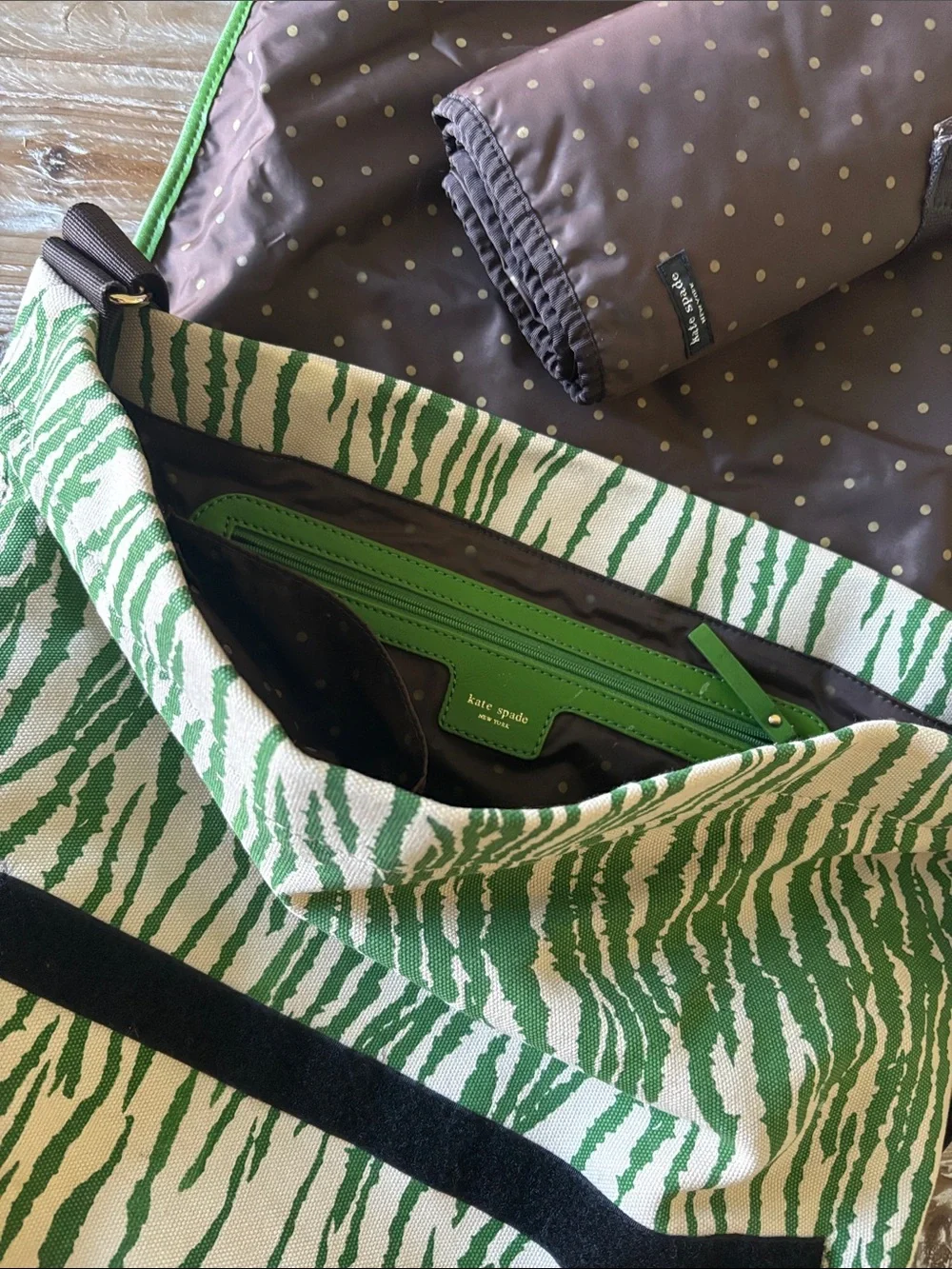 [Kate Spade] Diaper Bag- Green and Cream Zebra Print